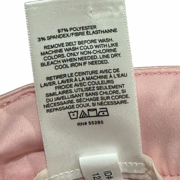 Express Light Pink Belted Satin Dress Shorts - Size 6 - Picture 8 of 13